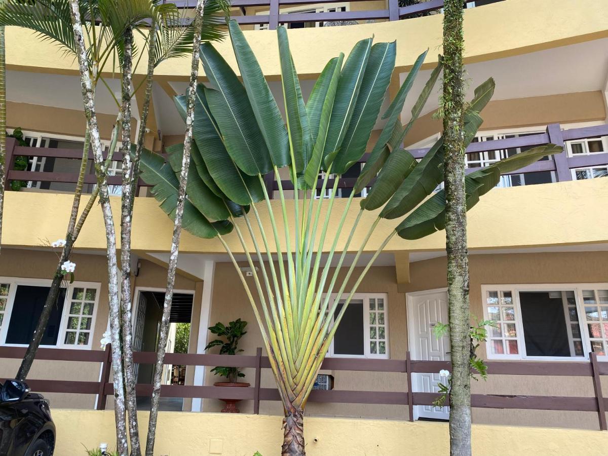 FABULOSO FLAT 225, TV com XBOX, Bertioga, Riviera de São Lourenço Apartamento Duplex inteiro, Adega, cozinha equipada completa serviço de hotelaria, limpeza e trocas diária de toalhas, bike, espaço instagramavel Exterior foto